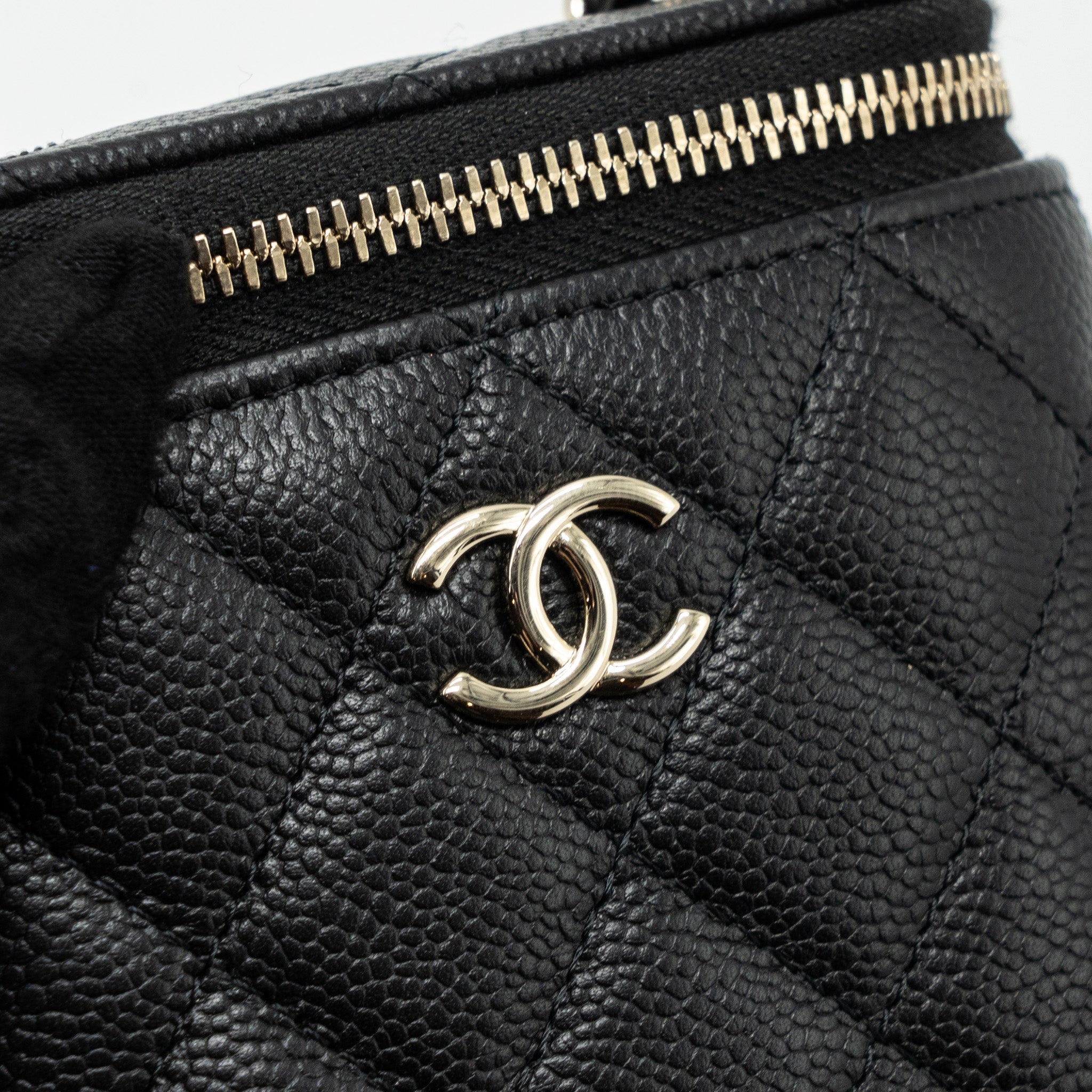 Chanel Vanity Case With Detailed Chain Caviar Black L