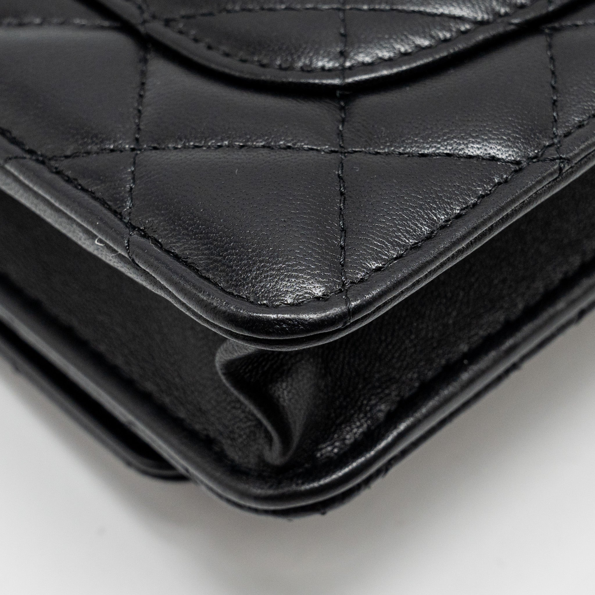 Chanel Pearl Detailed Top Handel Wallet On Chain Lambskin Black L (Microchip)
