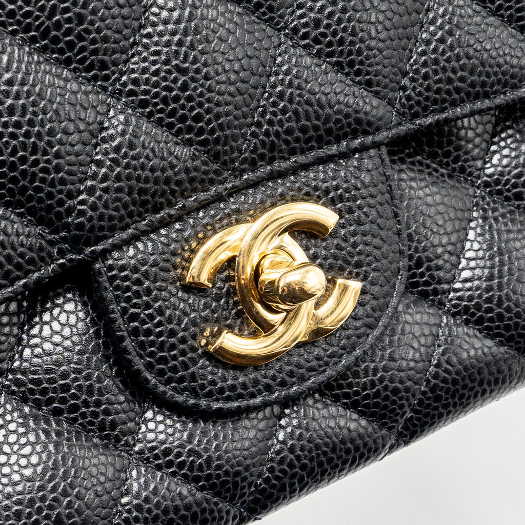Chanel medium classic double flap bag caviar Black
