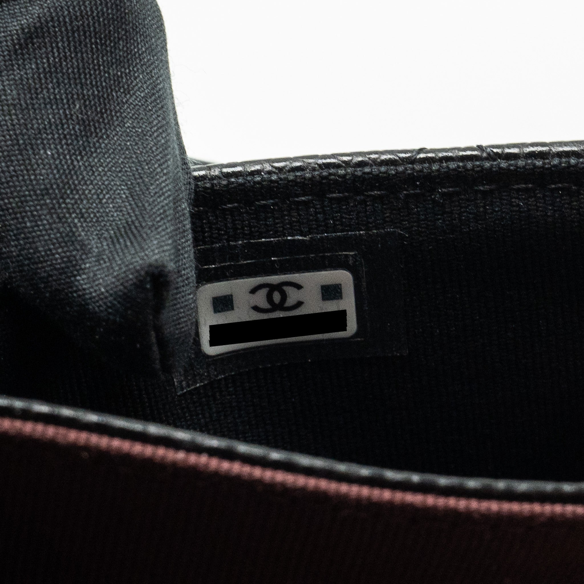 CHANEL Classic flap card holder Caviar Black  (MICROCHIP)