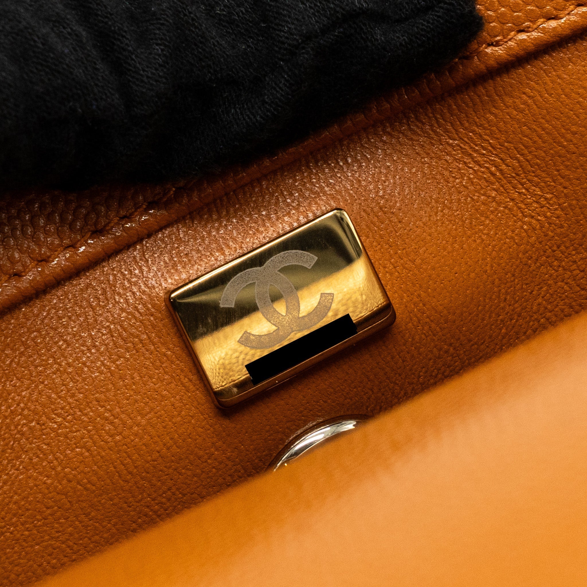 CHANEL SMALL COCO HANDLE CAVIAR CARAMEL  (Microchip)