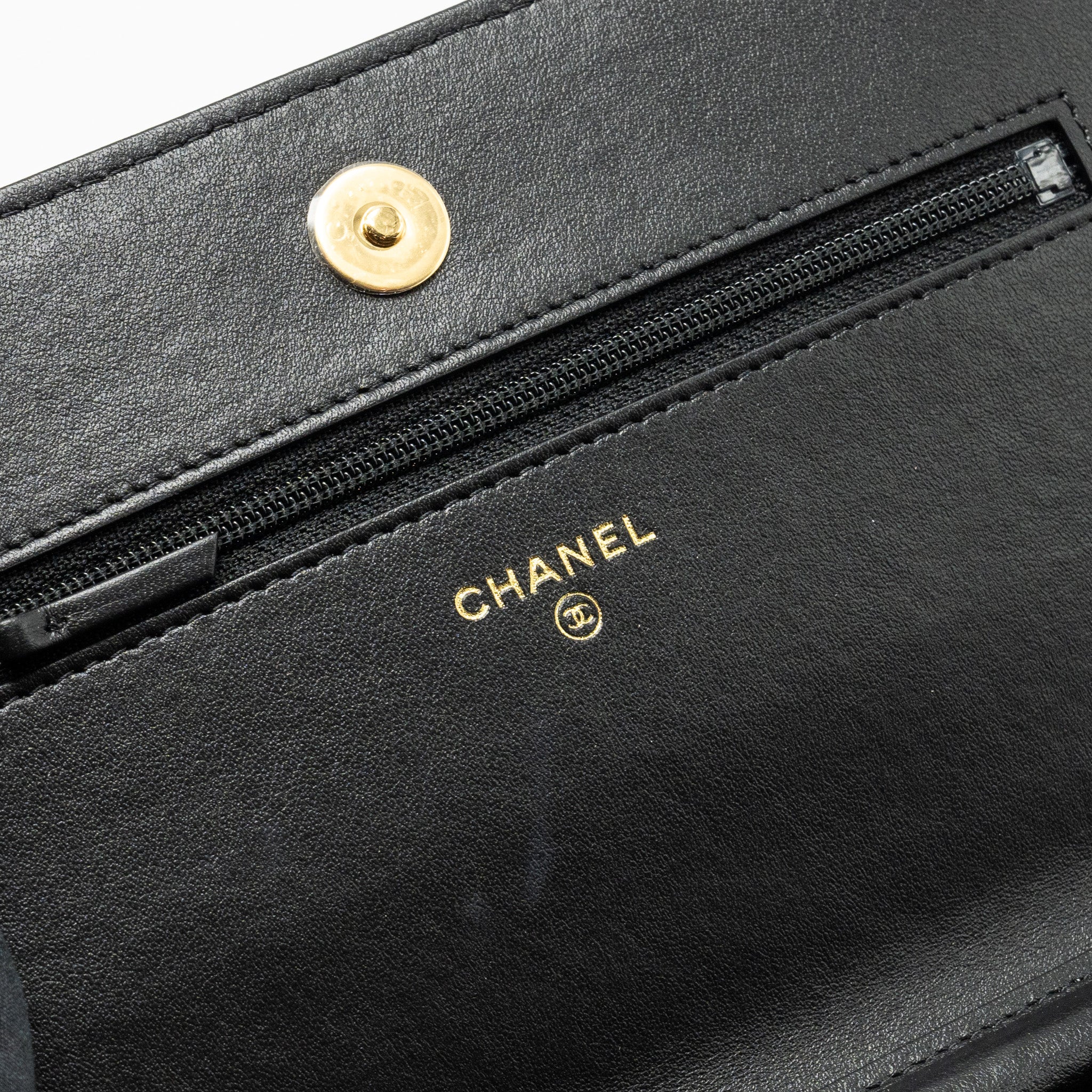 Chanel Quilted Wallet on Chain Shiny Calfskin Black  (microchip)
