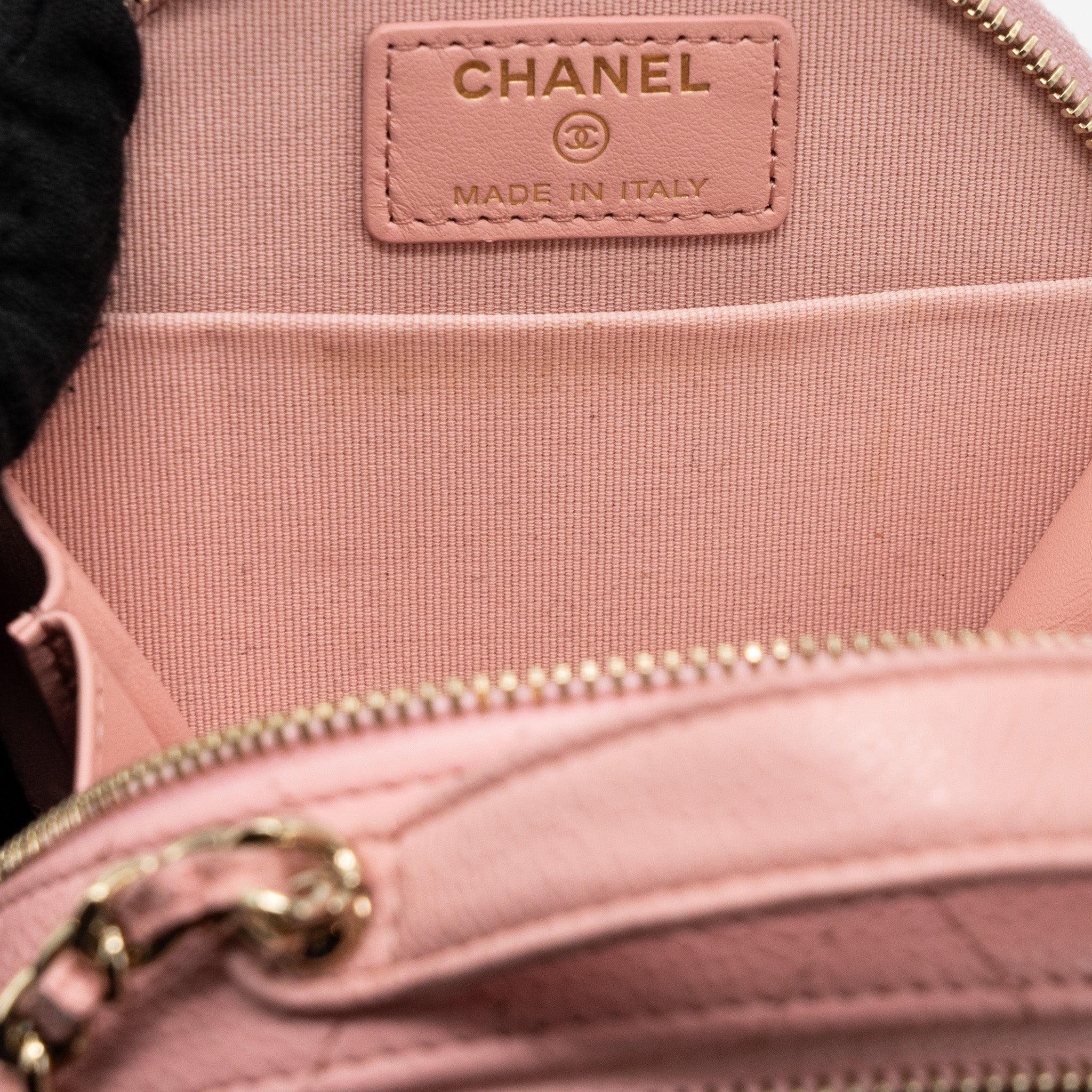 Chanel Top Handle Mini Round Vanity With Chain Caviar Pink L