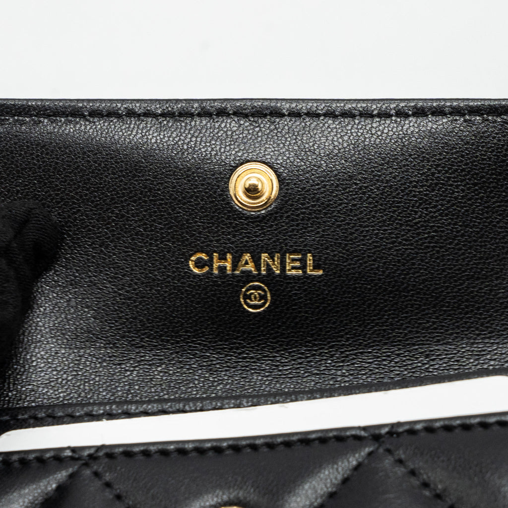 Chanel 19 flap card holder lambskin black  (microchip)