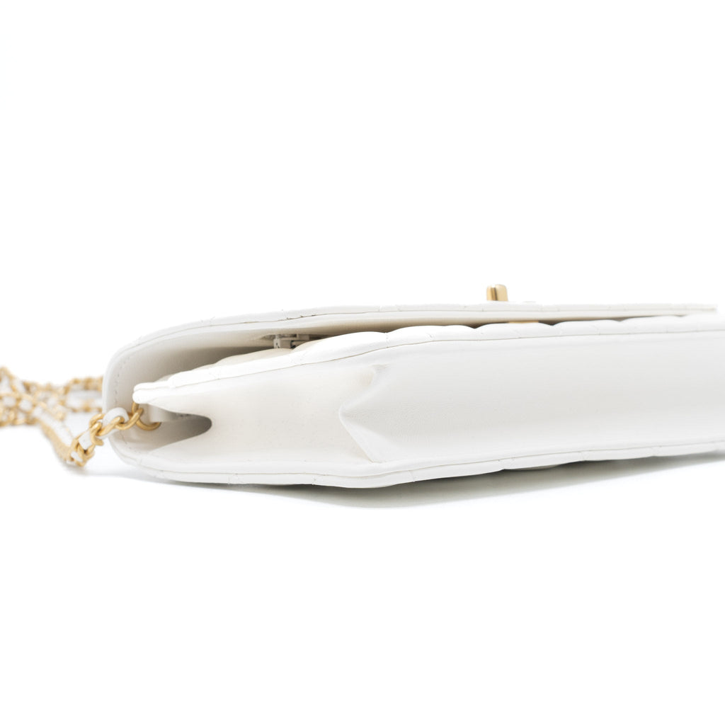 Chanel Pearl Crush Wallet on Chain Lambskin White  (Microchip)