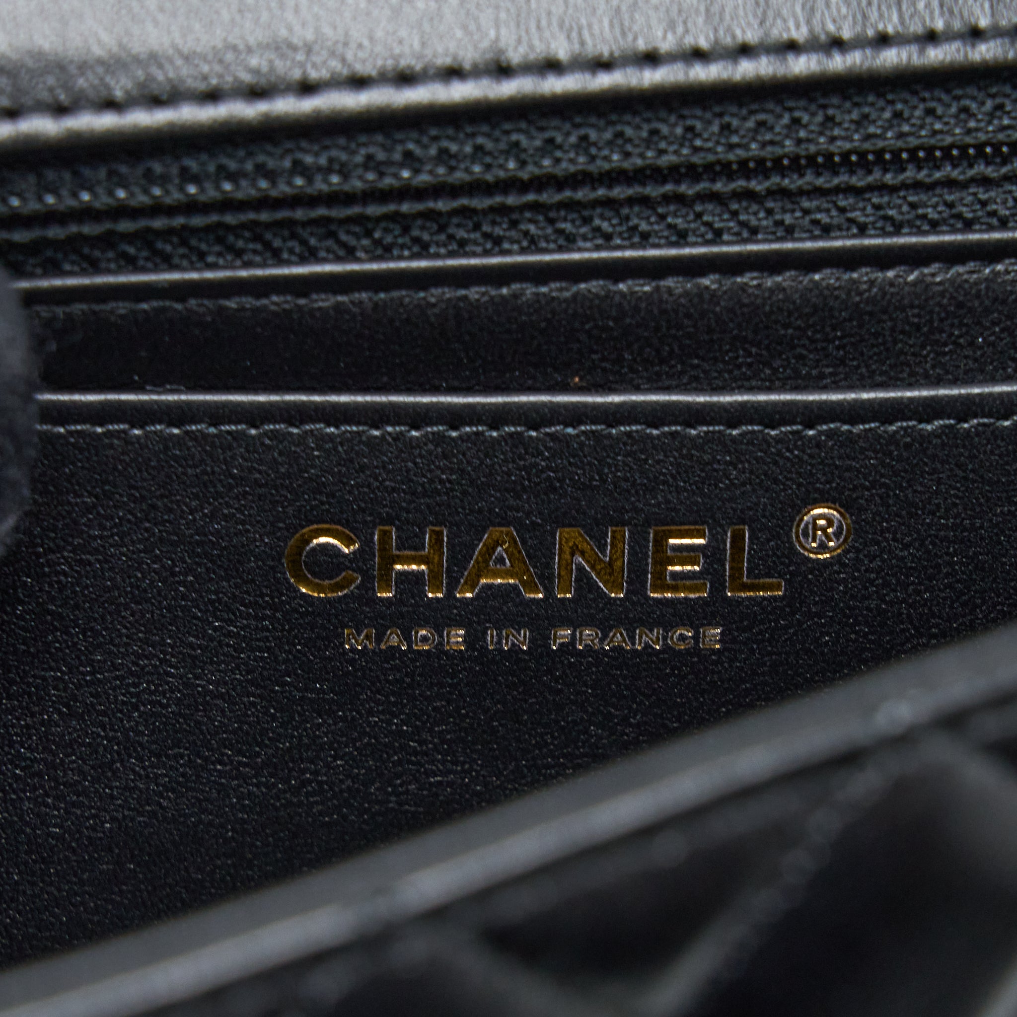 Chanel Classic Mini Rectangular Flap Bag Lambskin Black L (Microchip)
