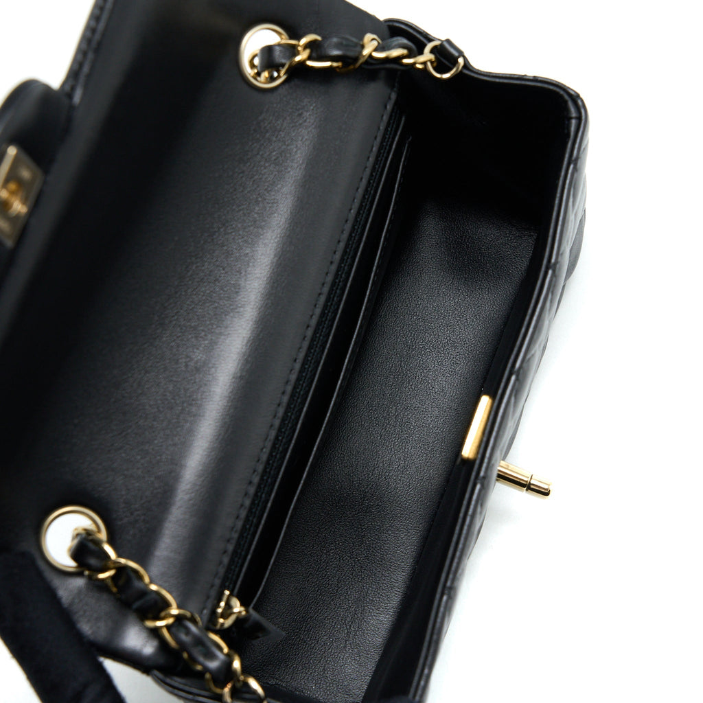 Chanel Classic Mini Rectangular Flap Bag Lambskin Black L (Microchip)
