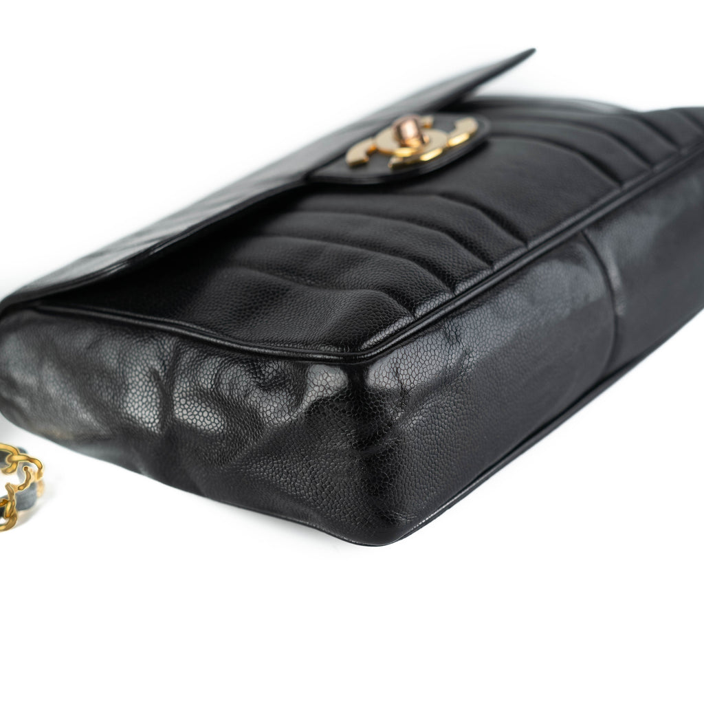 Chanel CC Vertical Jumbo Flap Caviar Black