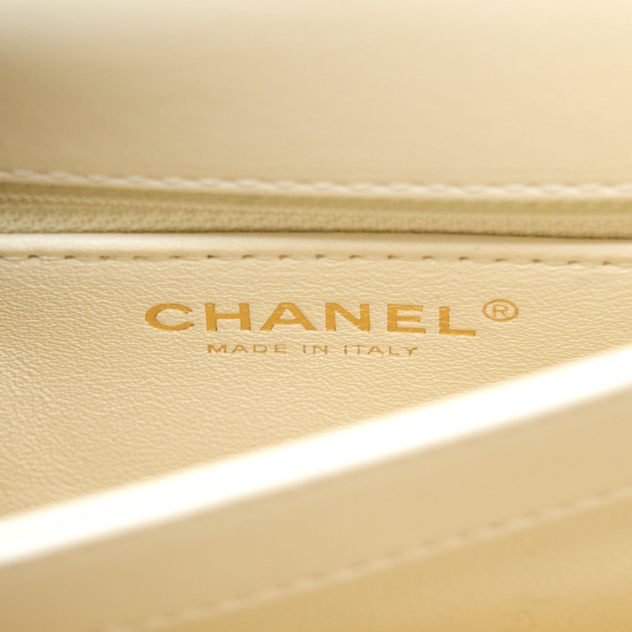 Chanel Small Trendy CC Lambskin White R (Microchip)
