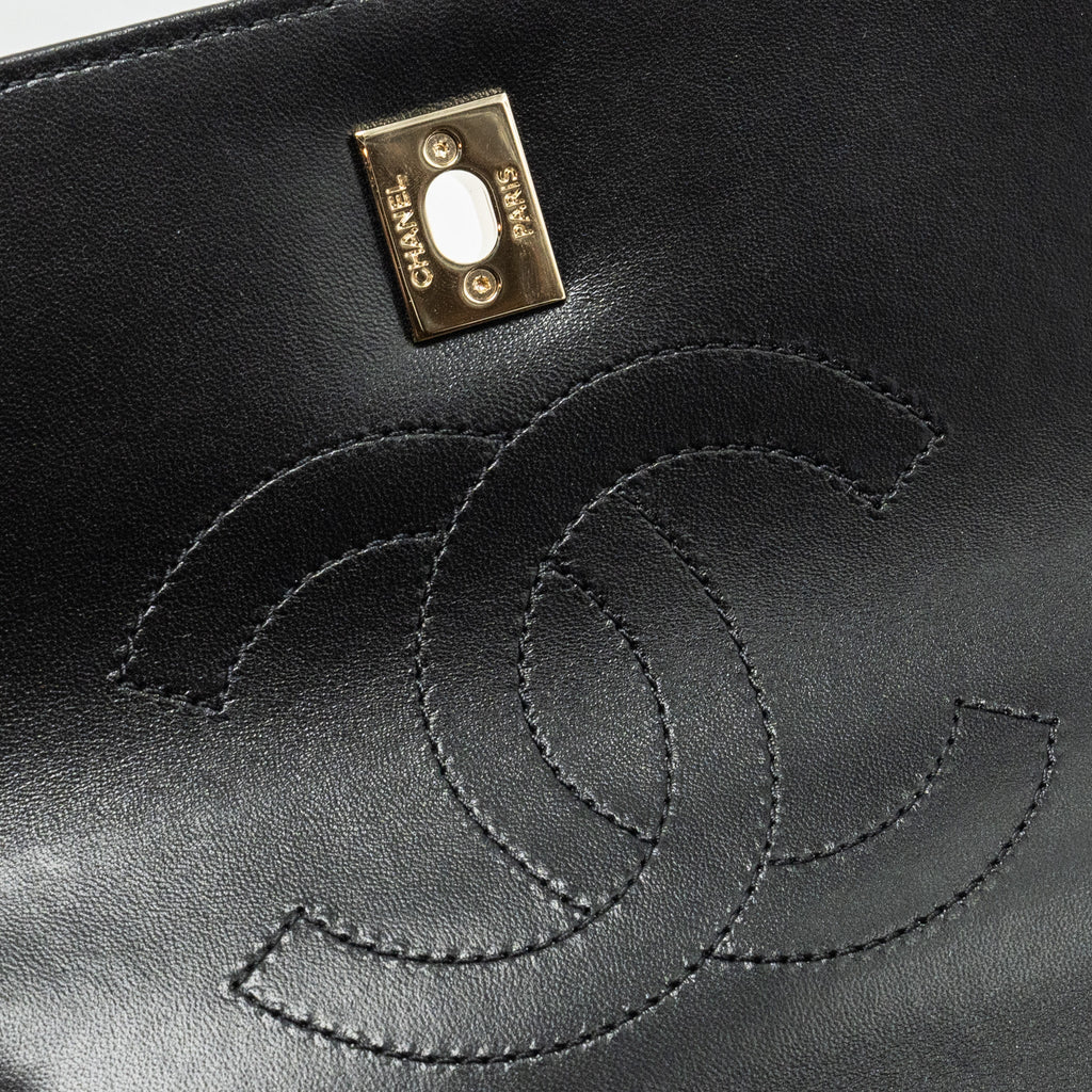 Chanel Small Trendy CC Flap Bag Lambskin Black L (Microchip)
