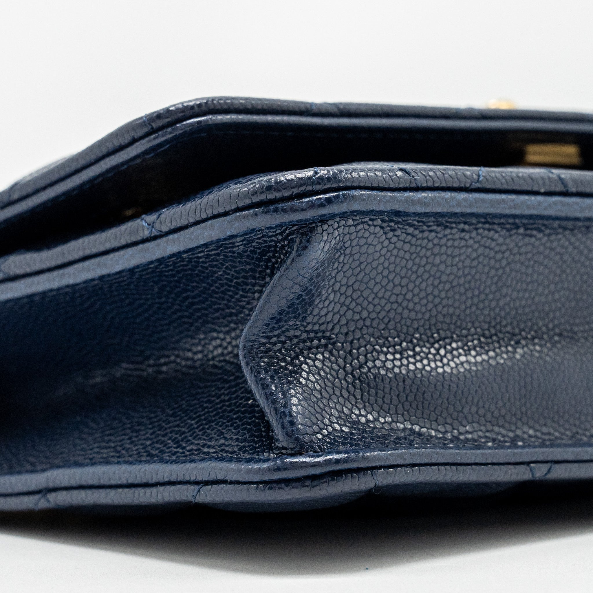 Chanel 22A Twist Your Button Wallet on Chain Caviar Navy  (Microchip)