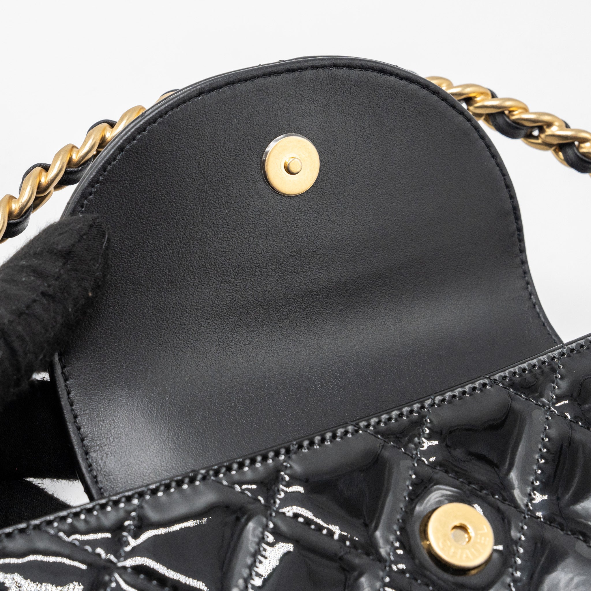 Chanel 23K hoop bag patent black  (microchip)