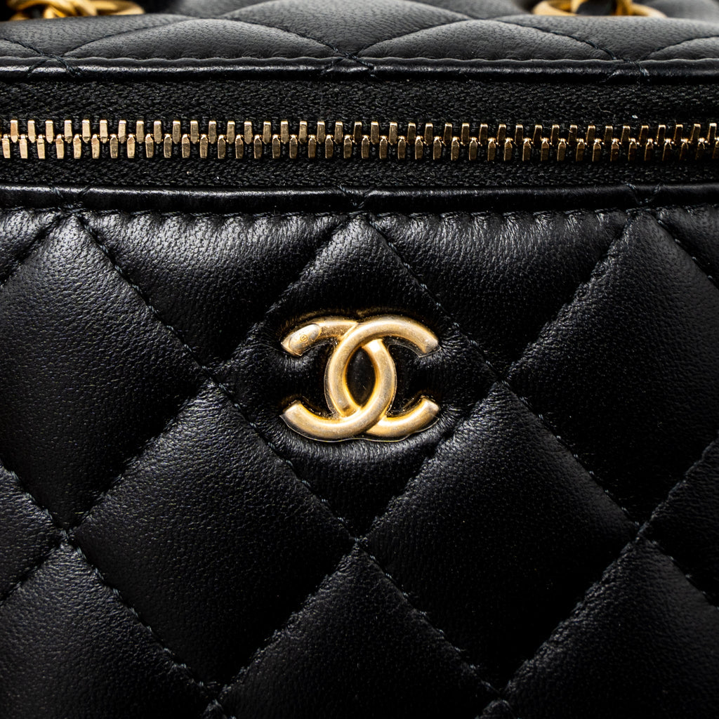 Chanel Pearl Crush Mini Vanity Case Lambskin Black