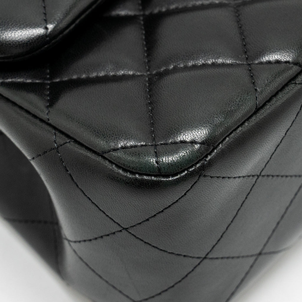 Chanel Jumbo Classic Double Flap Bag Lambskin BLACK