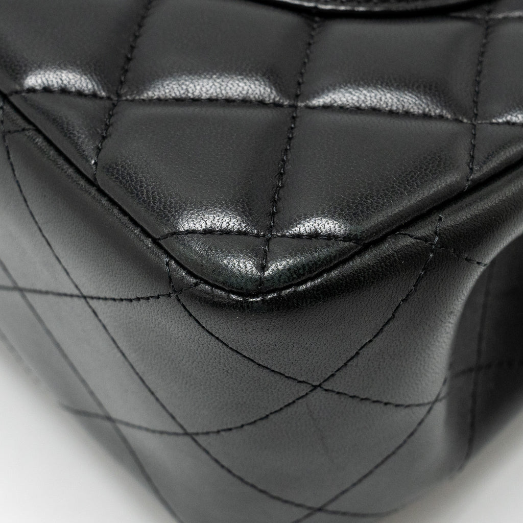 Chanel Jumbo Classic Double Flap Bag Lambskin BLACK