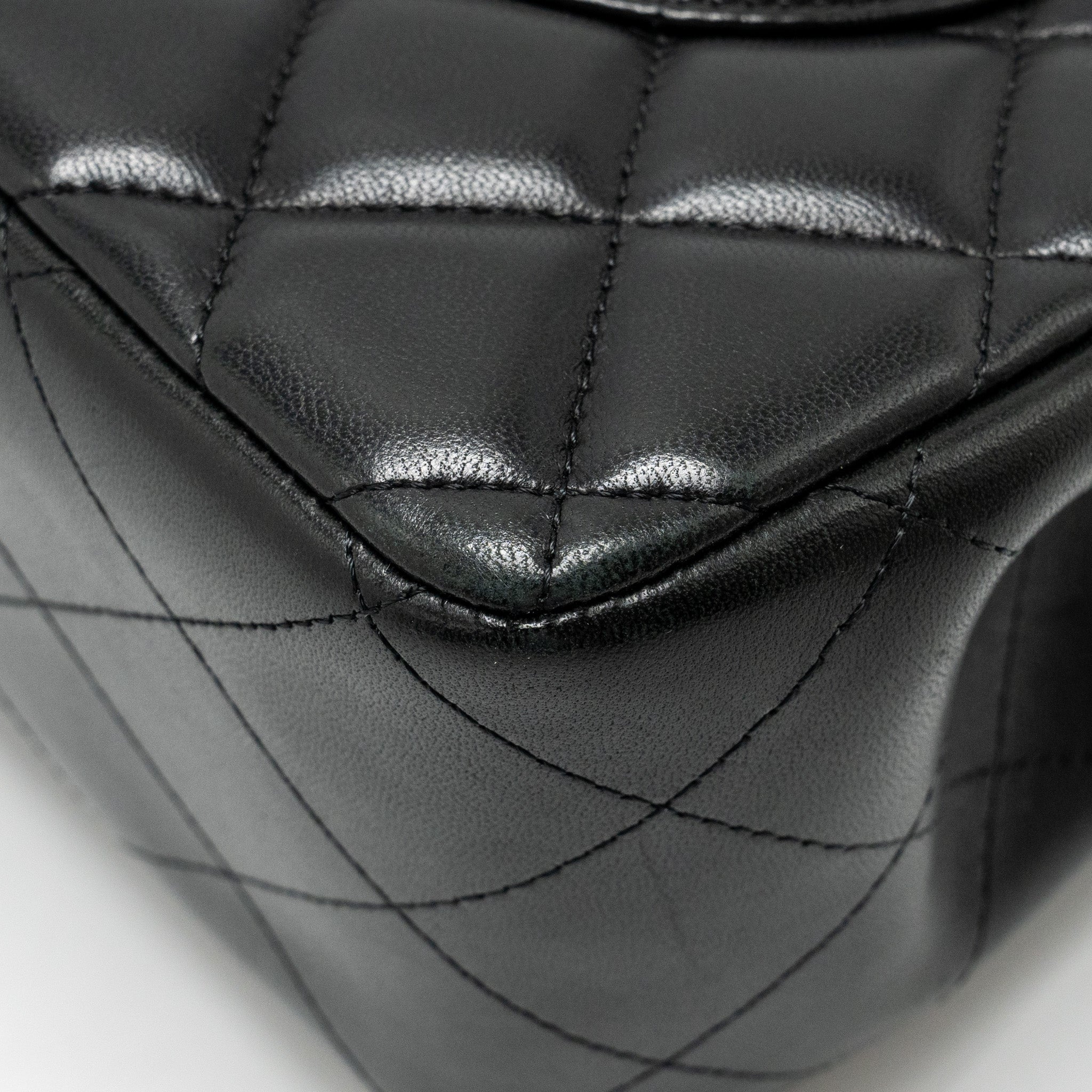 Chanel Jumbo Classic Double Flap Bag Lambskin BLACK