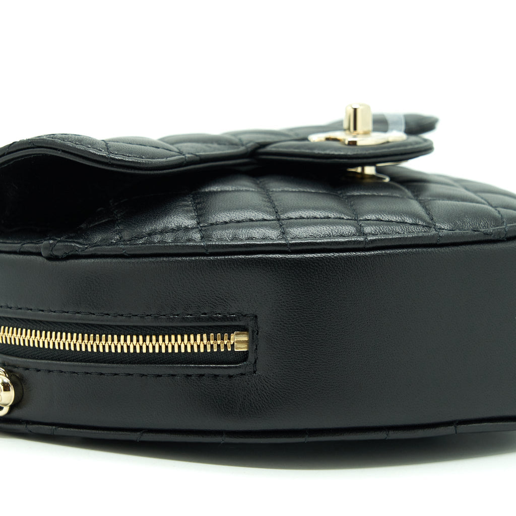 Chanel 22S Heart Bag Lambskin Black L