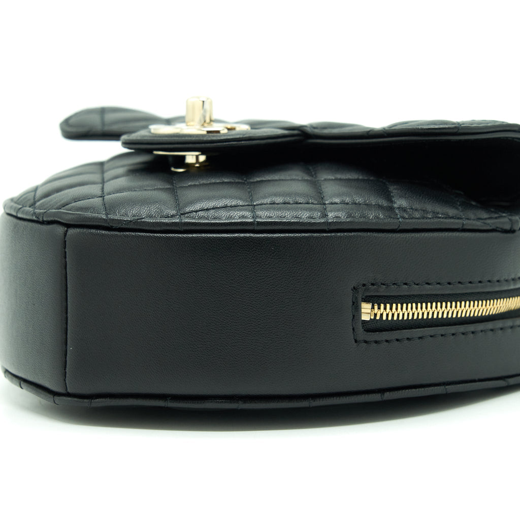 Chanel 22S Heart Bag Lambskin Black L