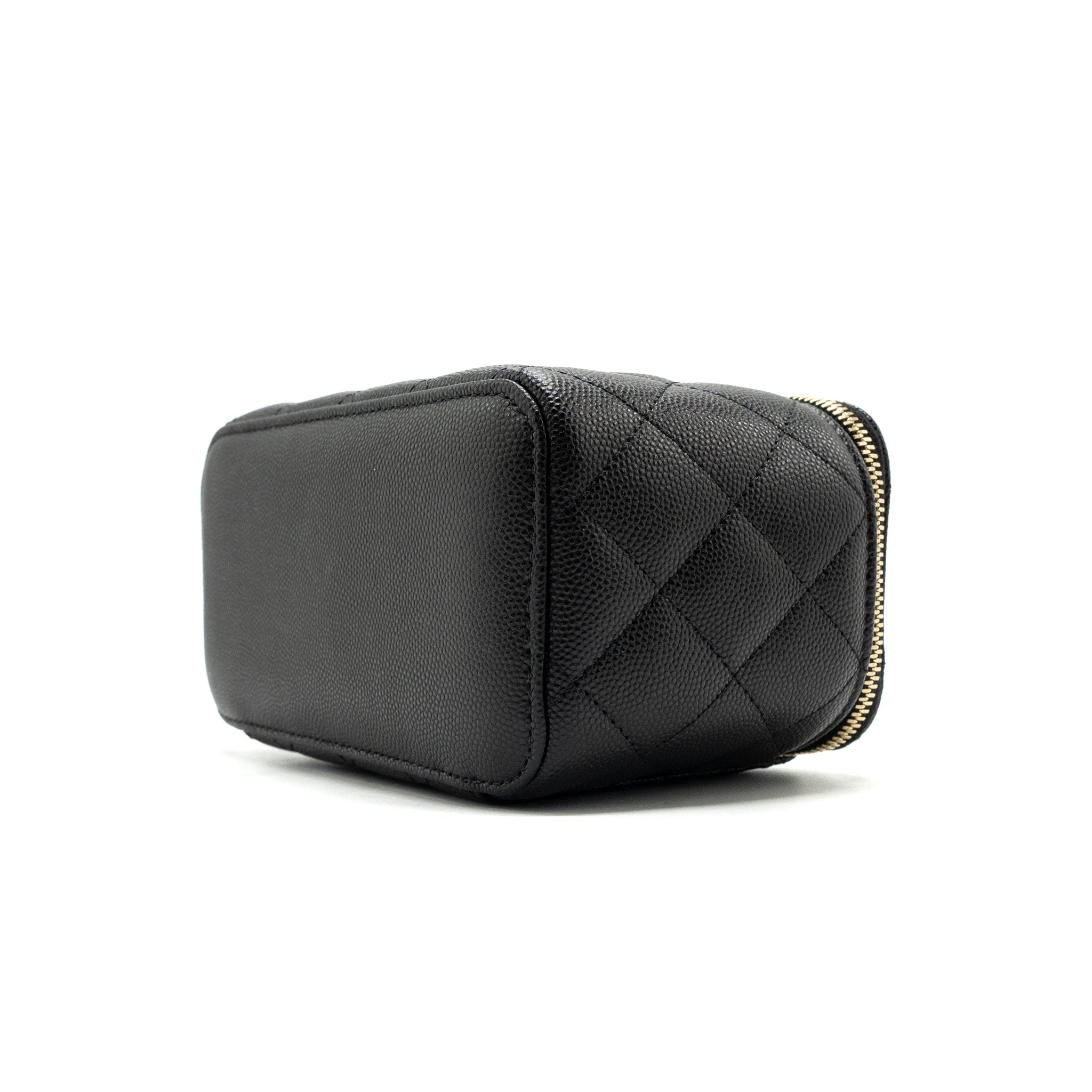 Chanel long vanity with chain caviar black L