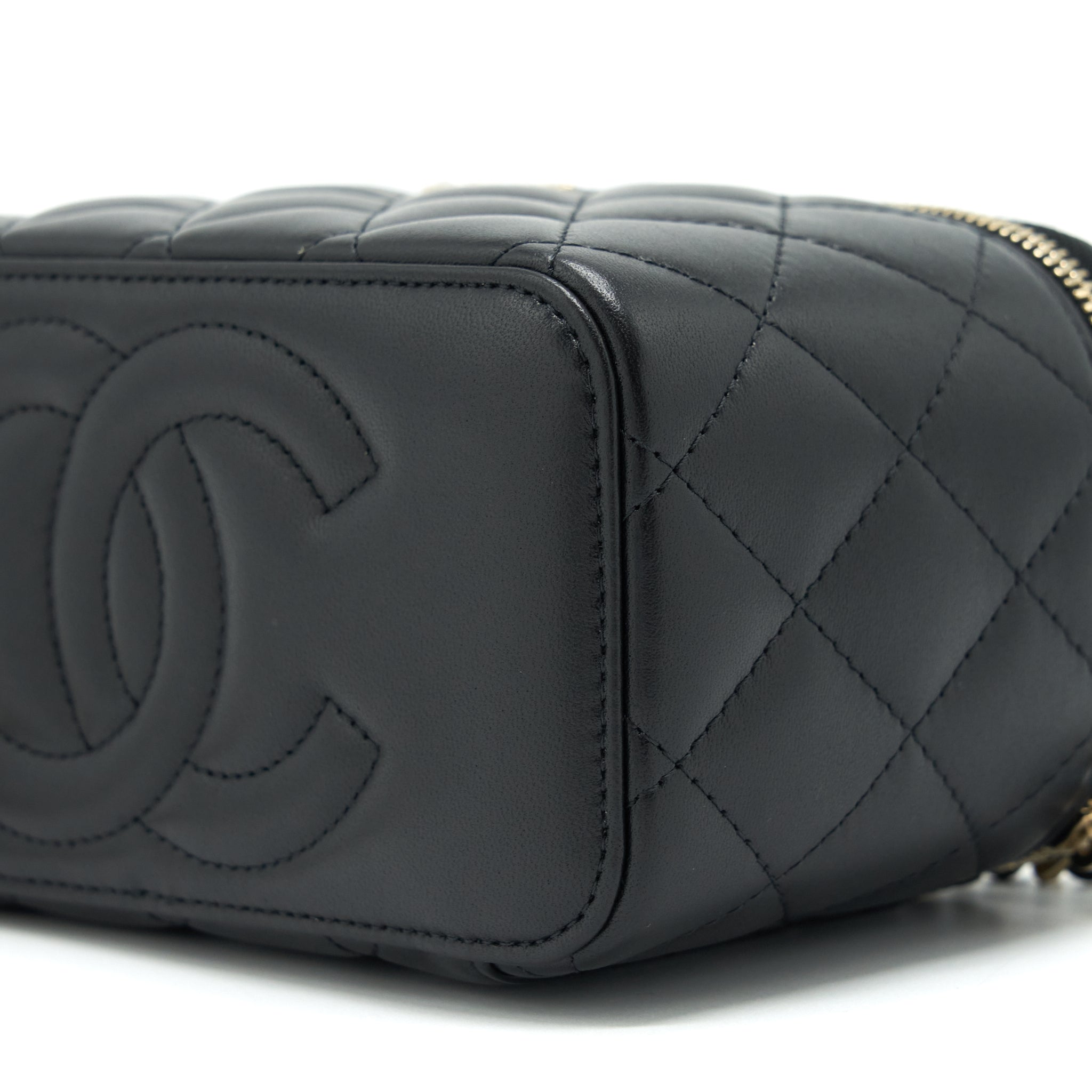 Chanel 22A Top Handle Long Vanity With Chain Lambskin Black L