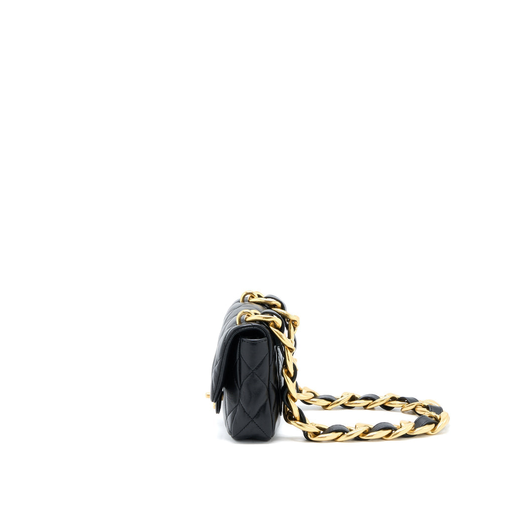 Chanel 22S Giant Chain Flap Shoulder Bag Lambskin Black  (Microchip)