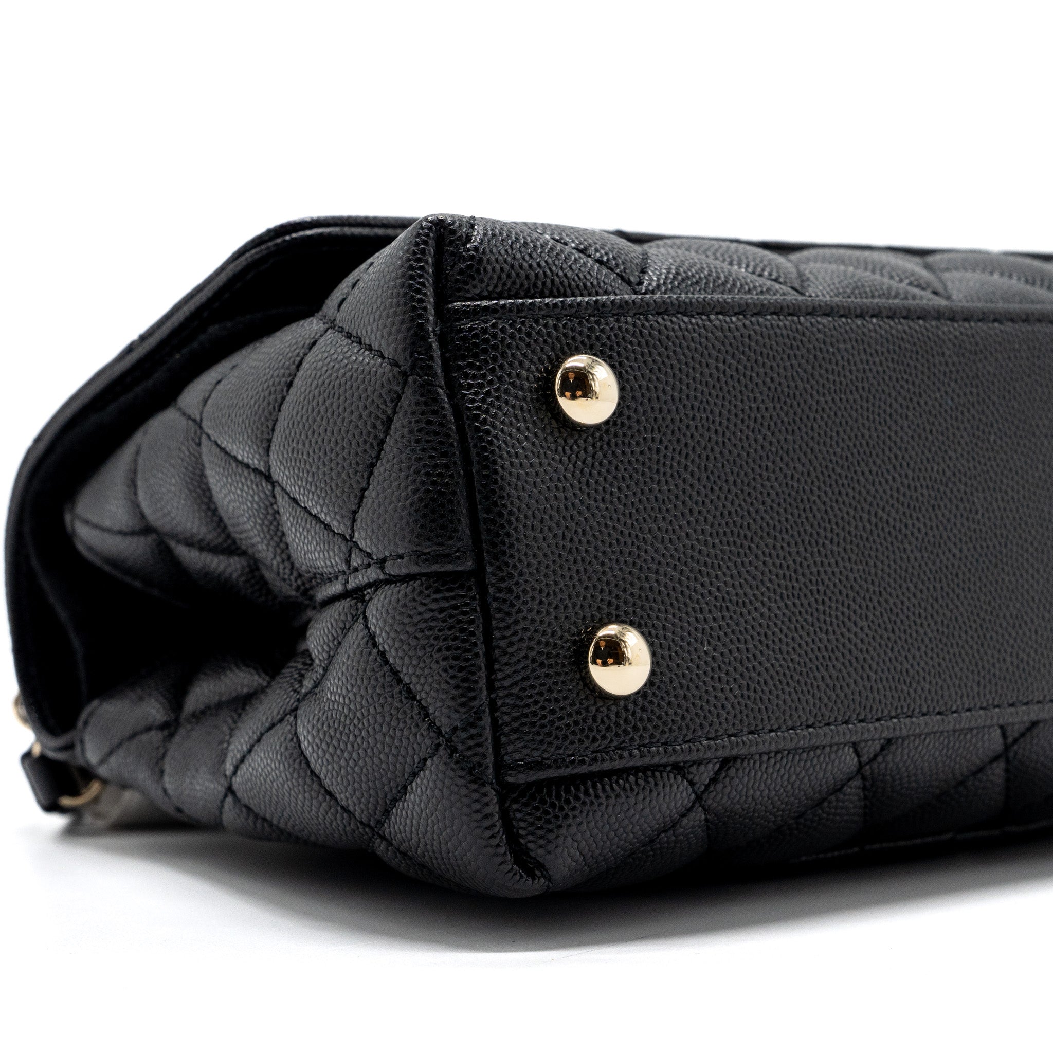 Chanel small coco handle caviar black L (Microchip)