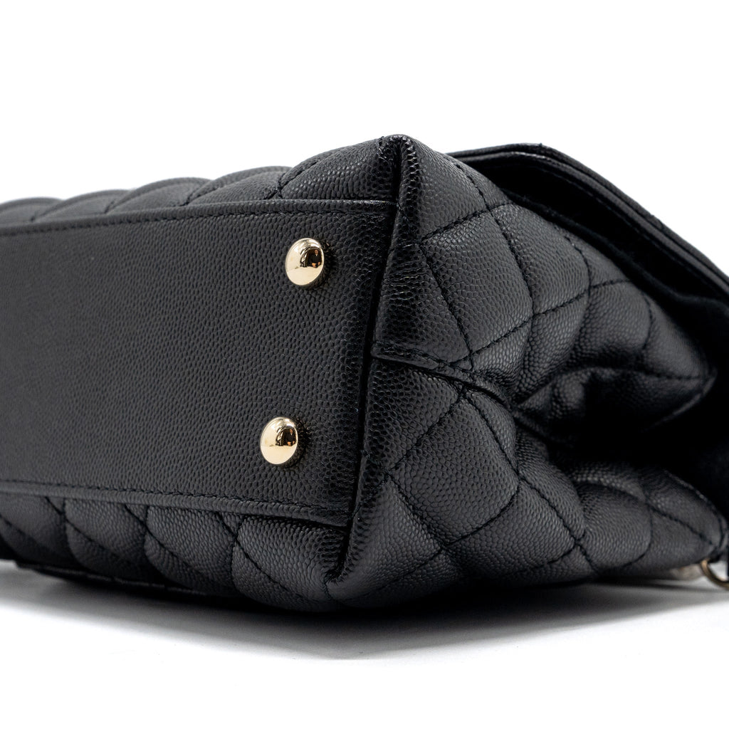 Chanel small coco handle caviar black L (Microchip)