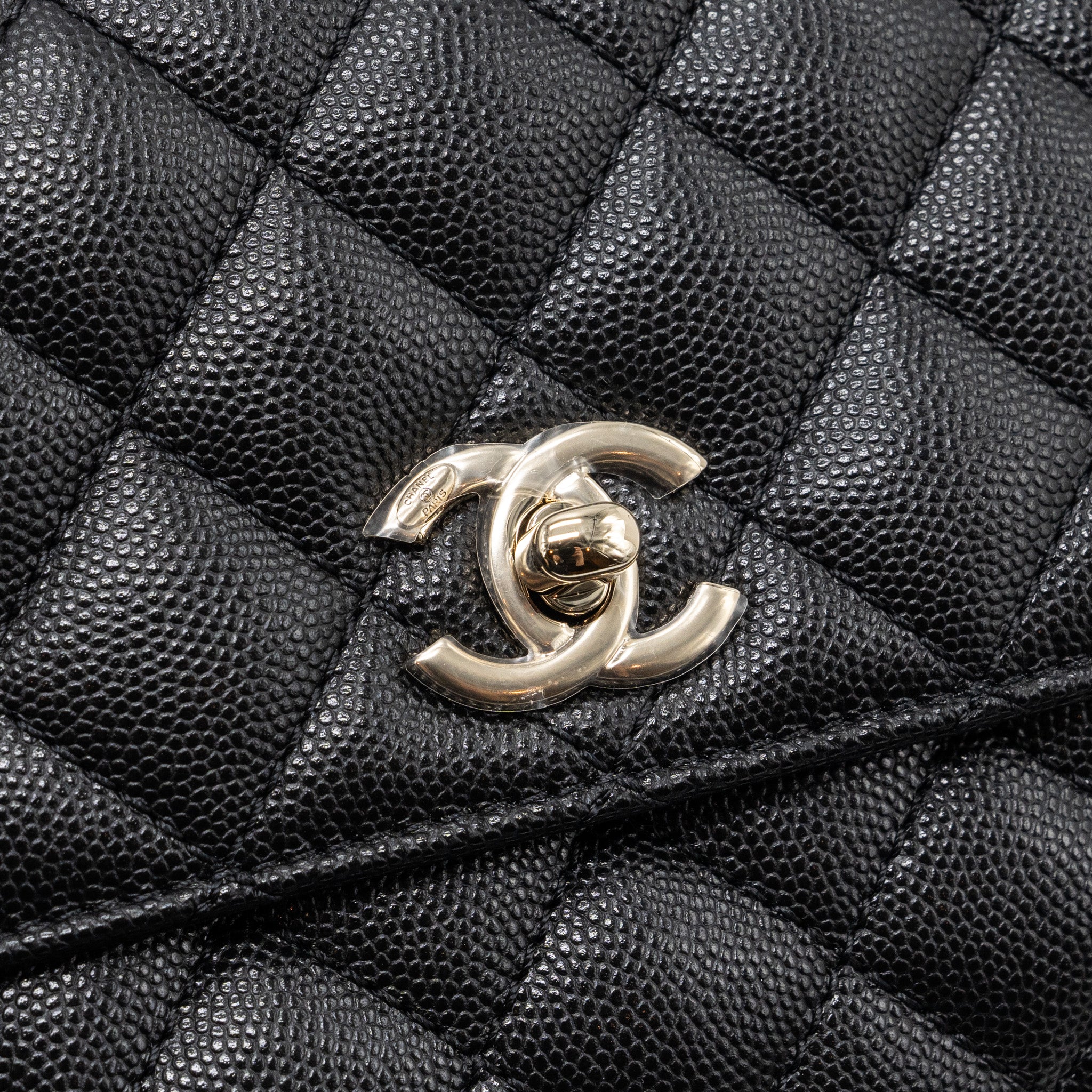 Chanel small coco handle caviar black L (Microchip)