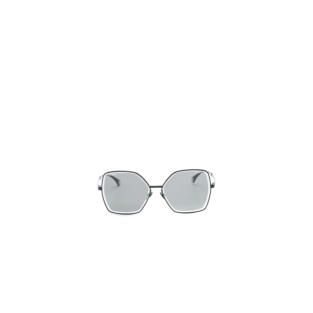 Chanel 4262 Butterfly Sunglasses Pearl Chain Black Black Hardware