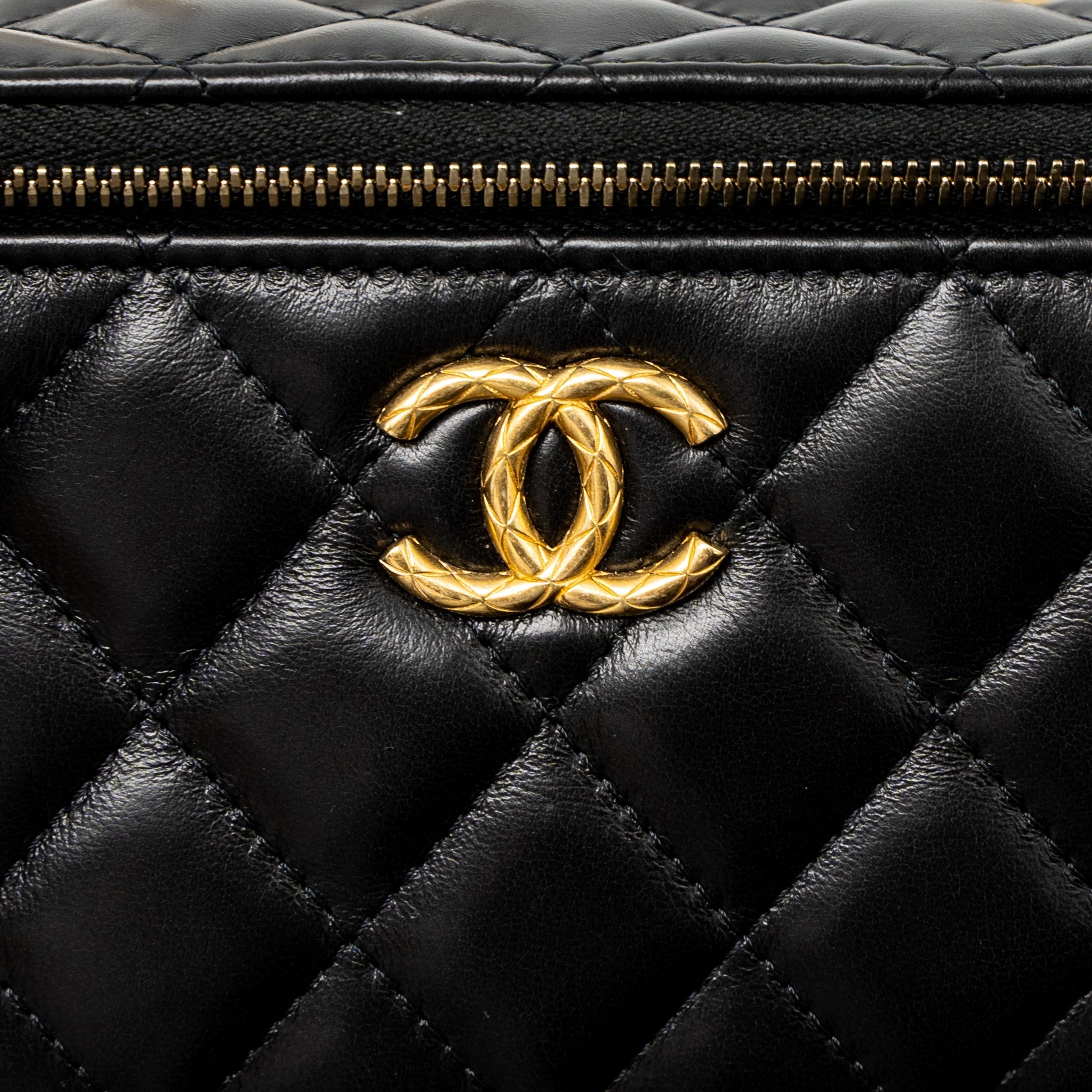 Chanel 22K Gold Pillar Adjustable Chain Long Vanity Lambskin Black Brushed (Microchip)