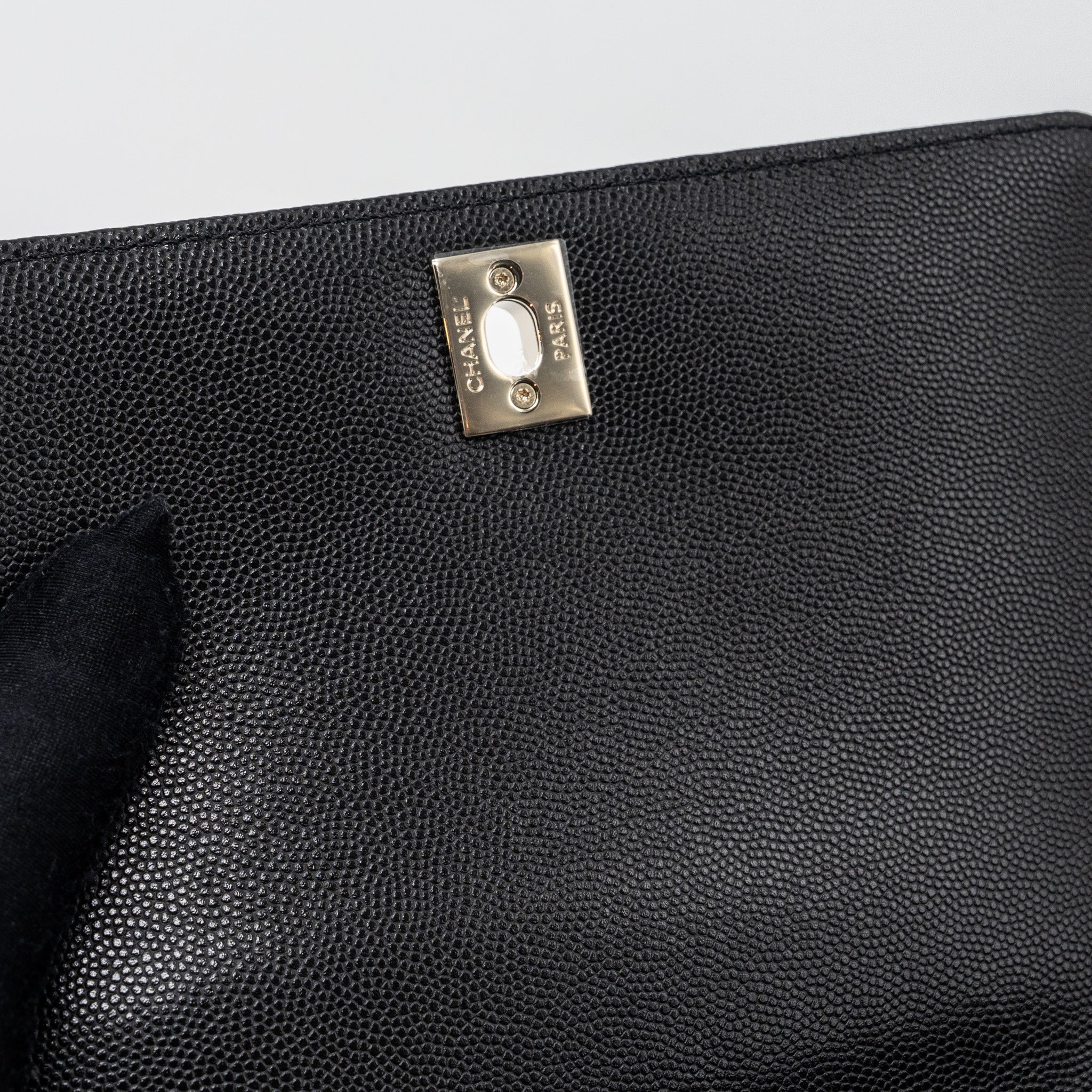 Chanel small coco handle caviar black L (Microchip)
