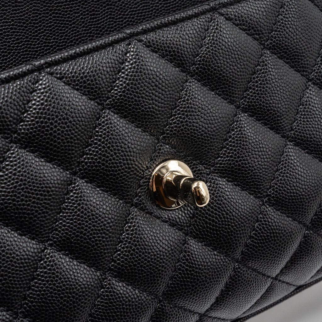 Chanel small coco handle caviar black L (Microchip)