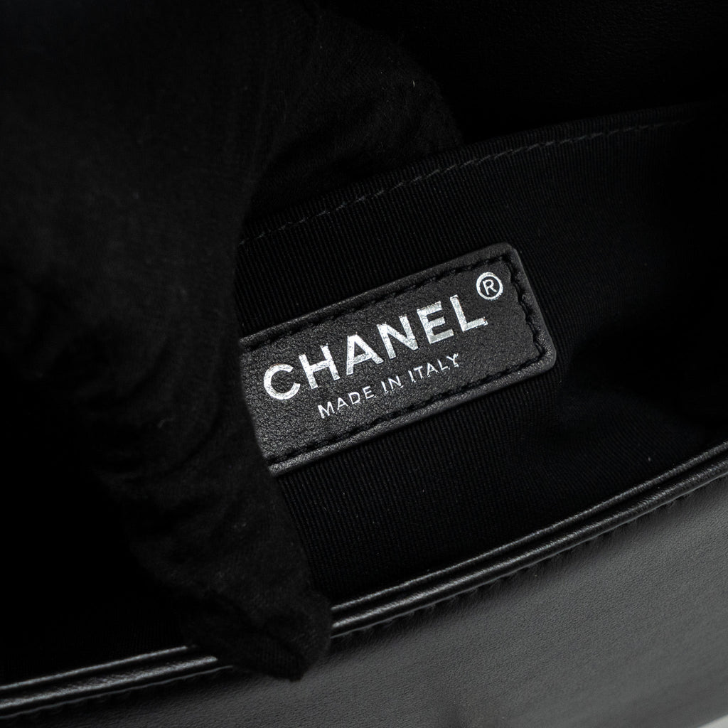 Chanel Small Boy Bag Calfskin Black  (microchip)