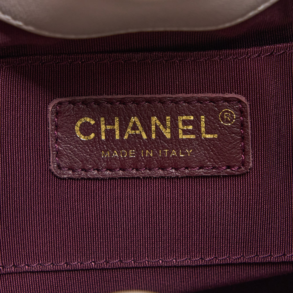 Chanel Drawstring Bucket Bag Lambskin Light Pink