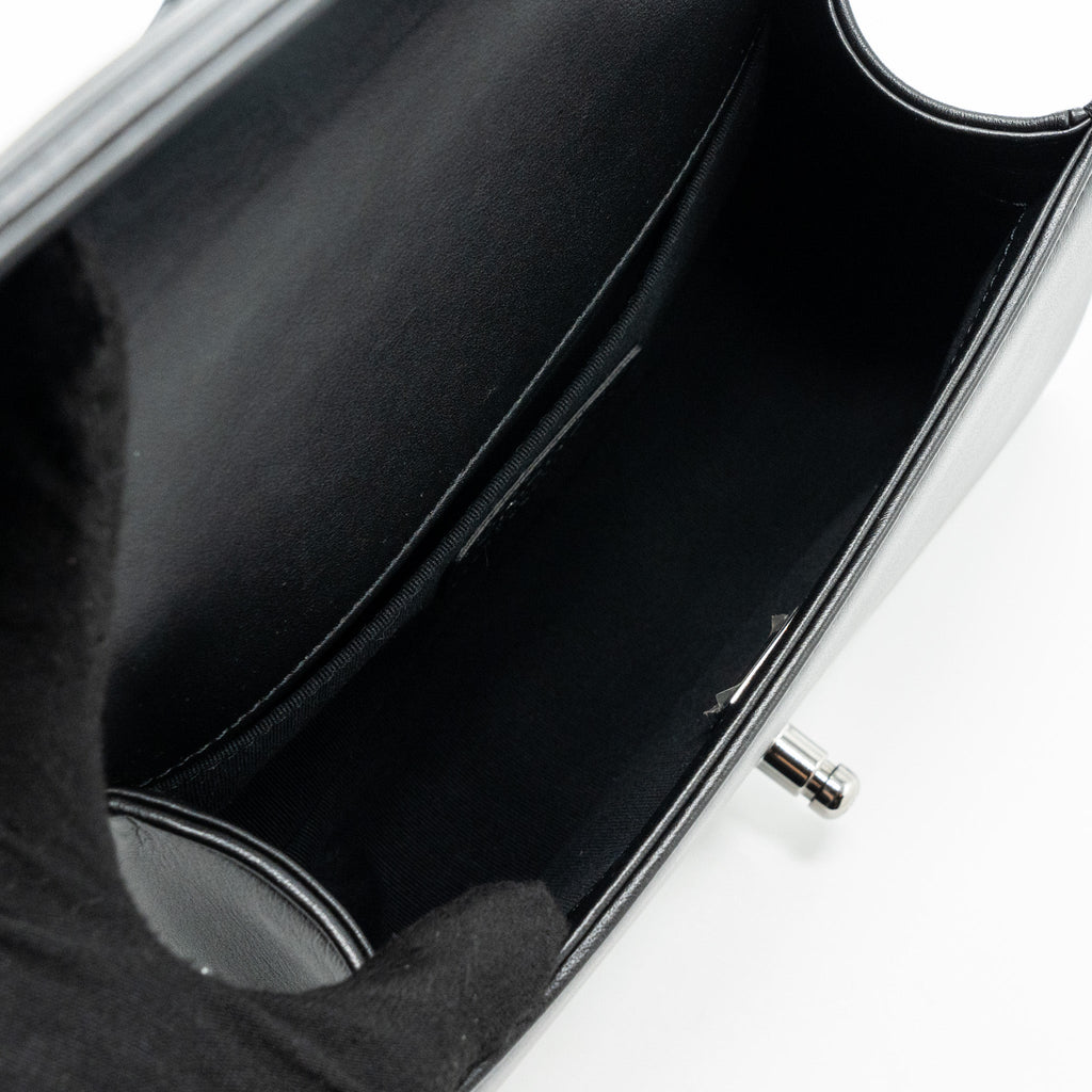Chanel Small Boy Bag Calfskin Black  (microchip)