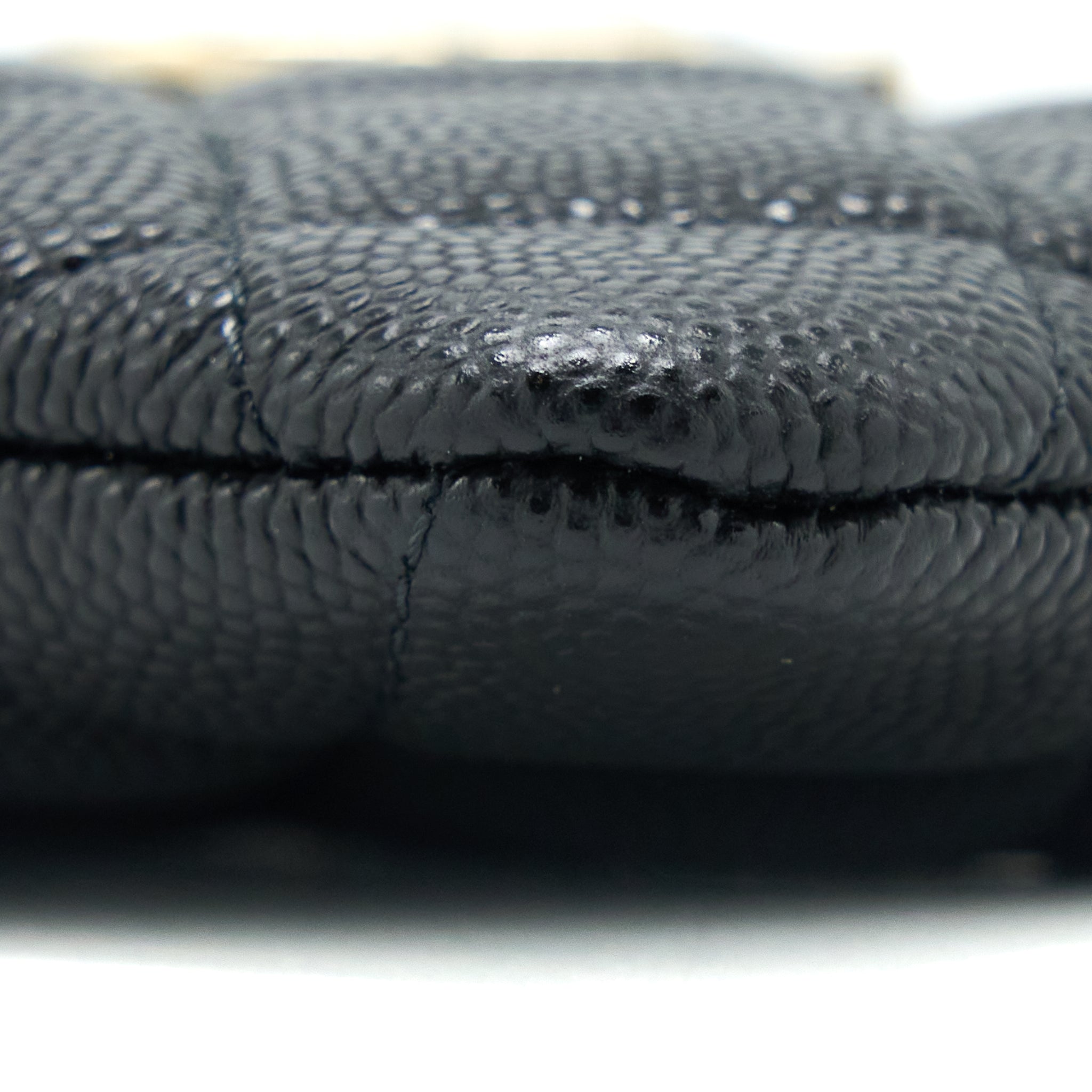 Chanel 23C Zipped Coin Purse Caviar Black L (Microchip)