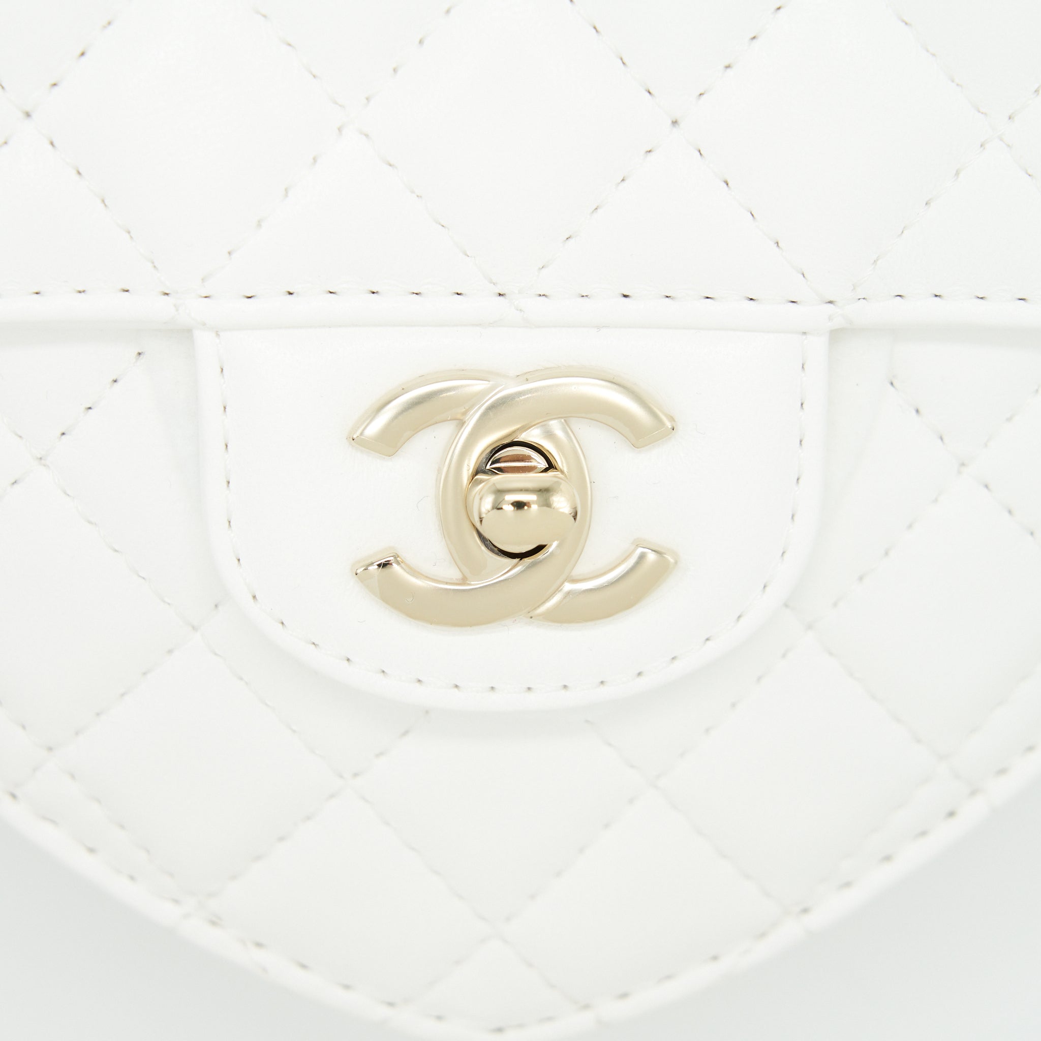 Chanel 22S Heart Bag Lambskin White L