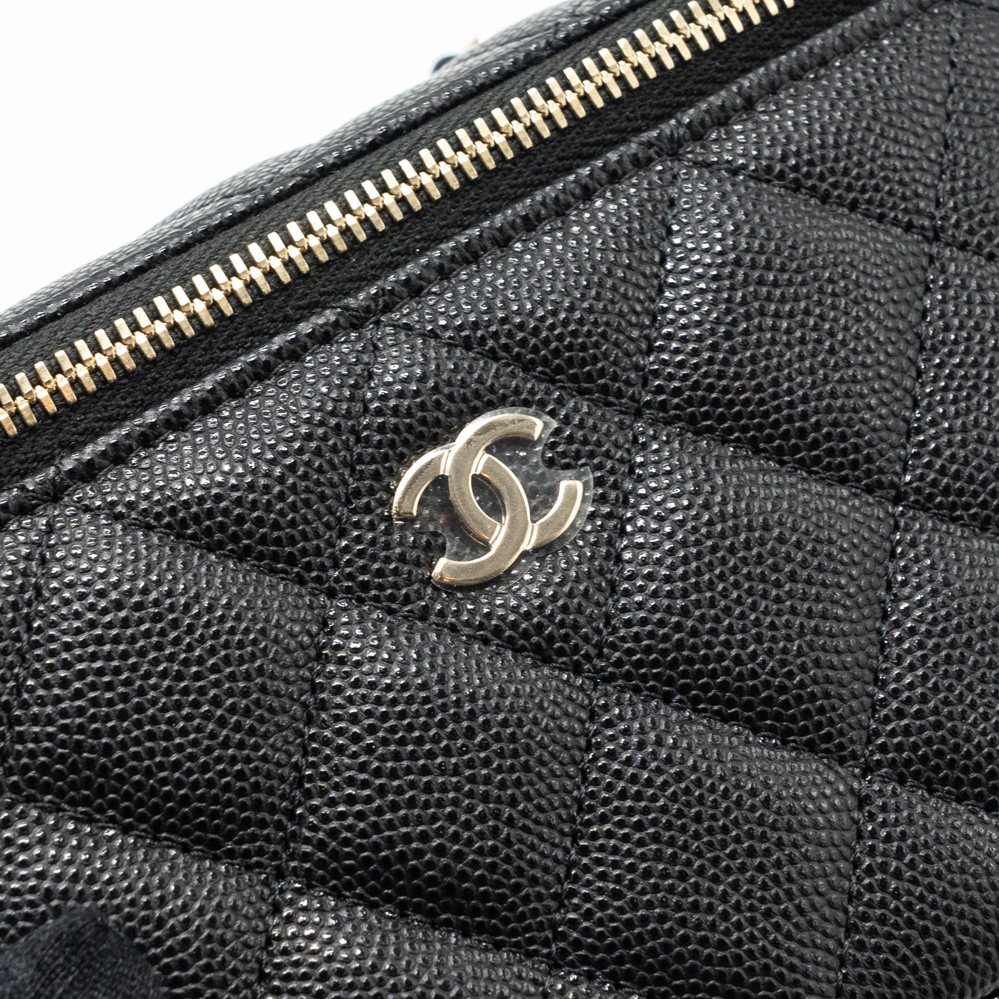 Chanel long vanity with chain caviar black L