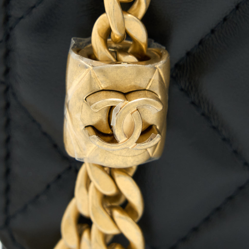 Chanel 22K Gold Pillar Wallet On Chain Lambskin Black Brushed (Microchip)