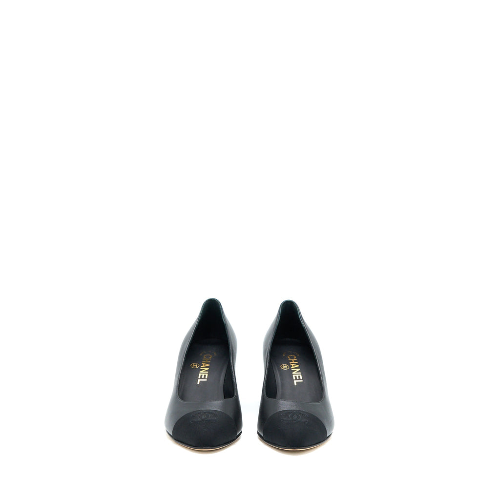 Chanel Size 36 CC Logo Heels With Pearl Black