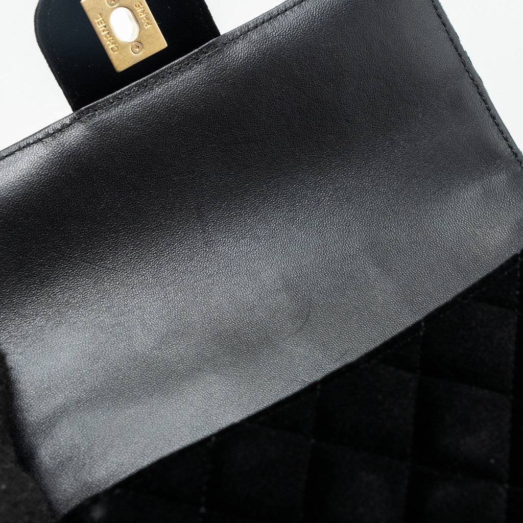 Chanel 22B Chanel on chains square flap bag velvet black  (Microchip)
