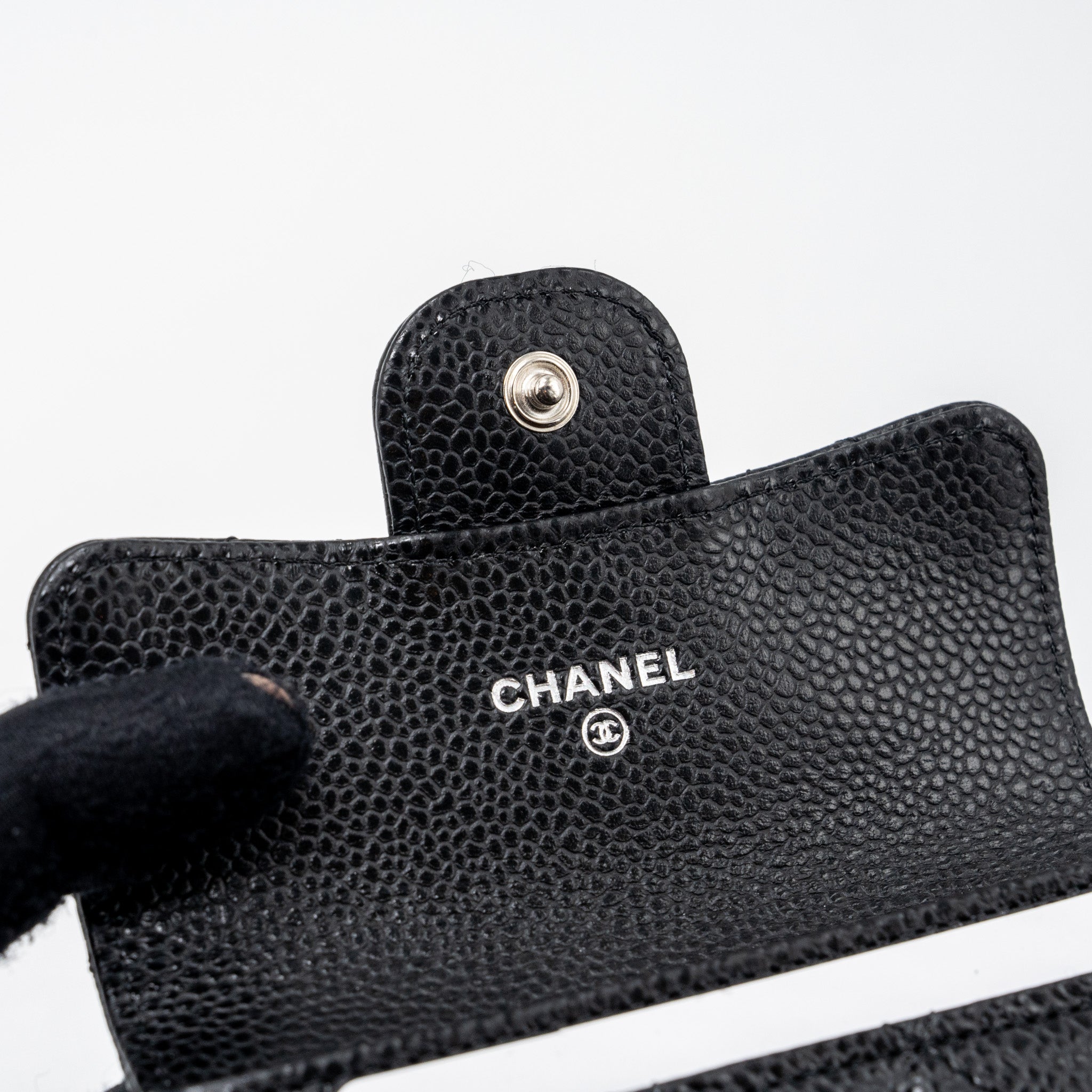 Chanel classic flap card holder caviar black  (microchip)
