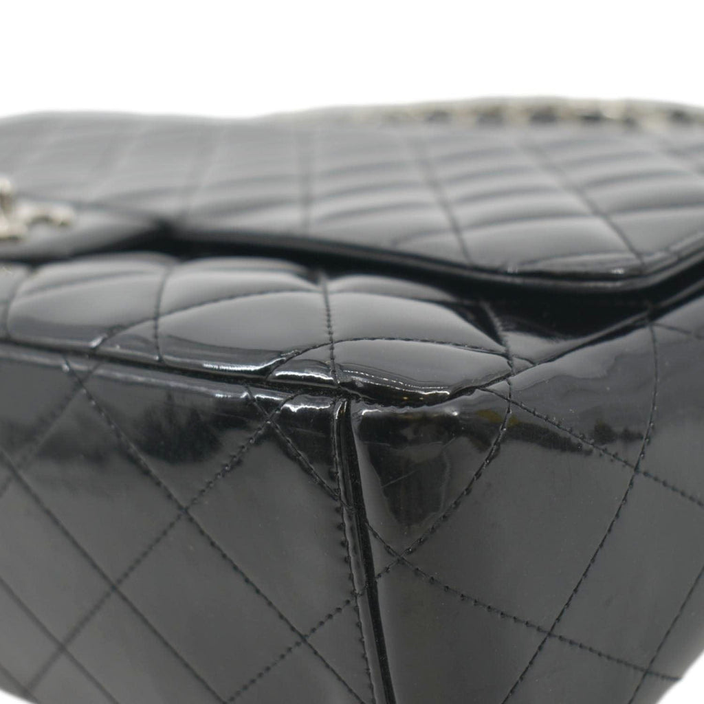 CHANEL Classic Maxi Single Flap Patent Leather Shoulder Bag Black