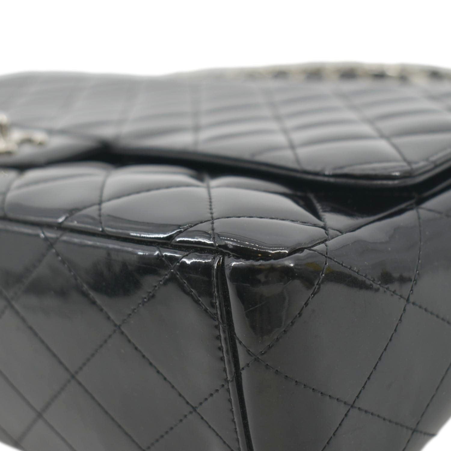 CHANEL Classic Maxi Single Flap Patent Leather Shoulder Bag Black