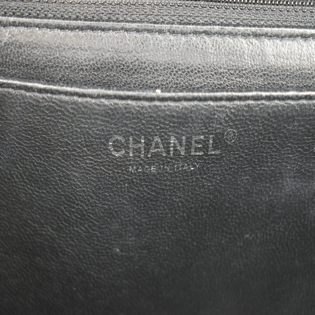 CHANEL Classic Maxi Single Flap Patent Leather Shoulder Bag Black