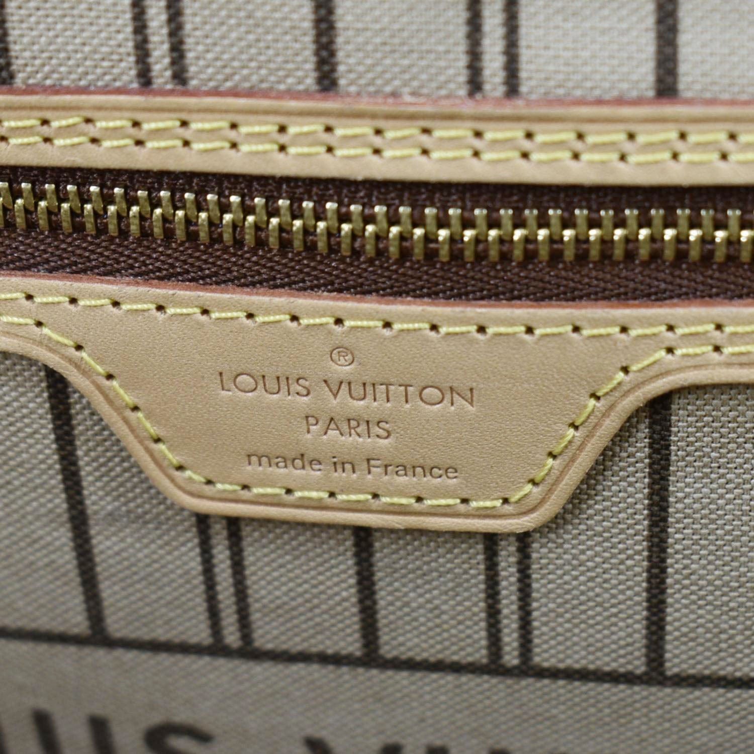 LOUIS VUITTON Neverfull MM Monogram Canvas Tote Bag Brown