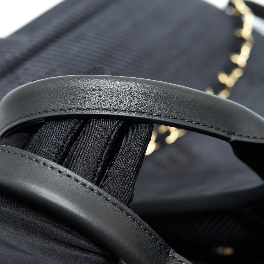 CHANEL MEDIUM DEAUVILLE TOTE IN BLACK