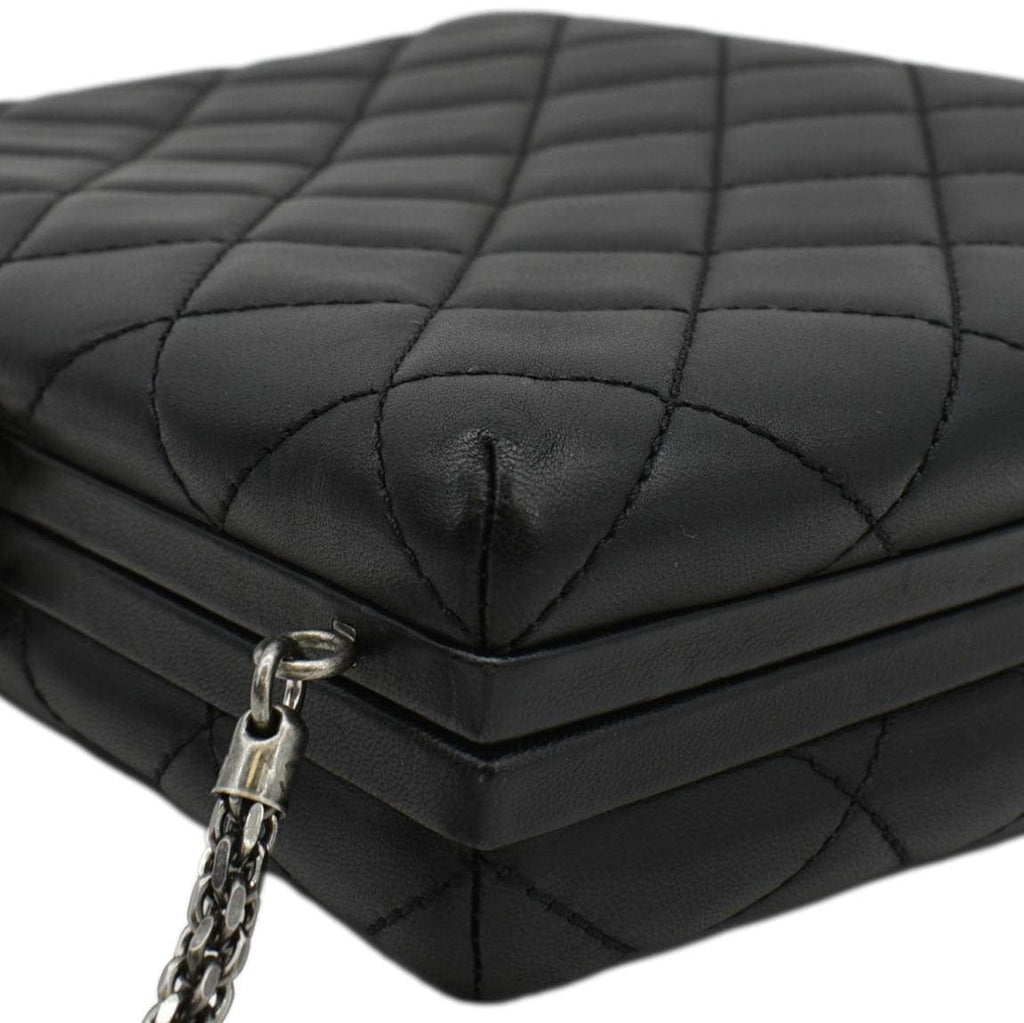 CHANEL CC Kisslock Box Lambskin Leather Chain Shoulder Bag Black