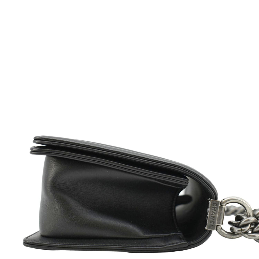 CHANEL Boy Flap Medium Quilted Leather Shoulder Bag Black