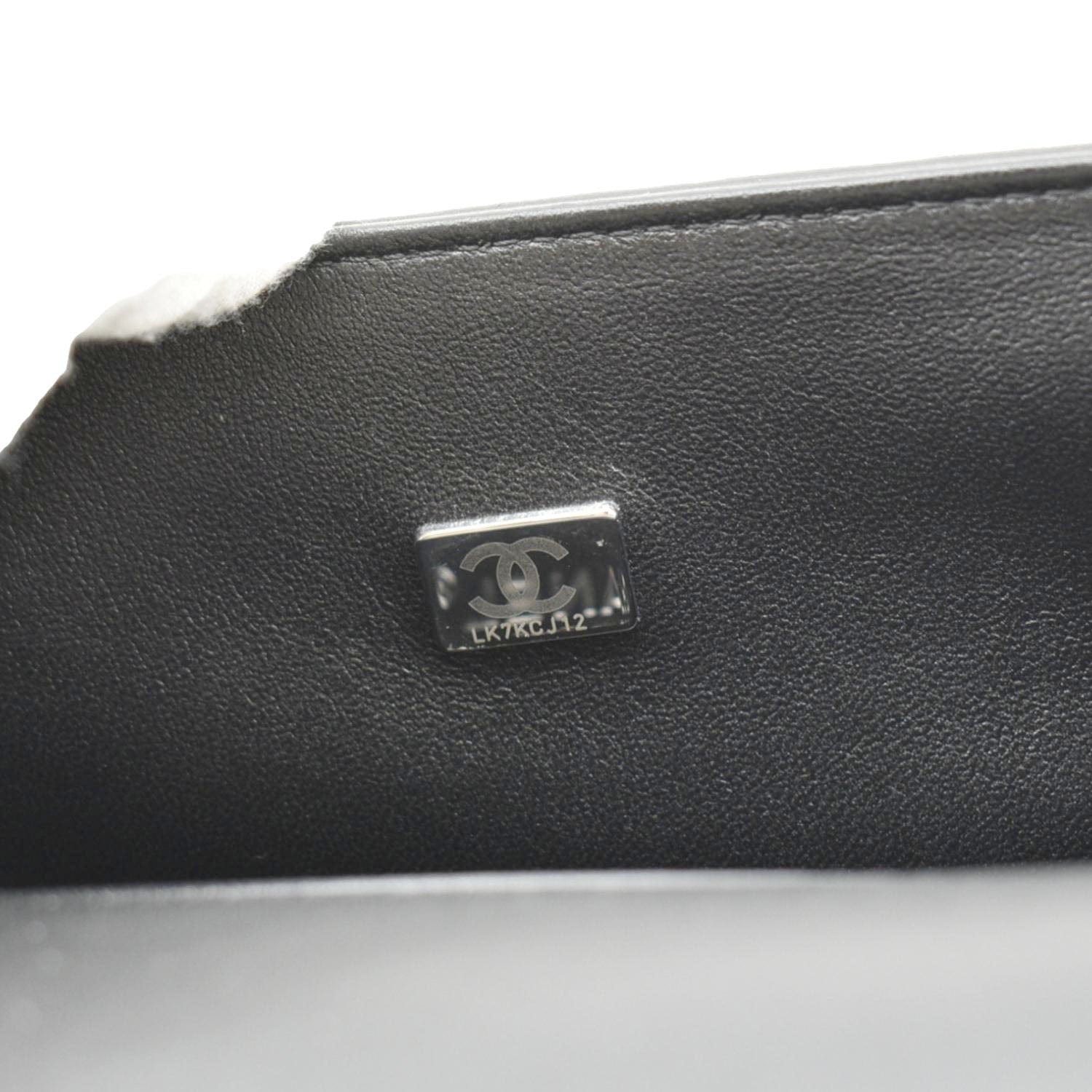 CHANEL Boy Flap Medium Quilted Leather Shoulder Bag Black